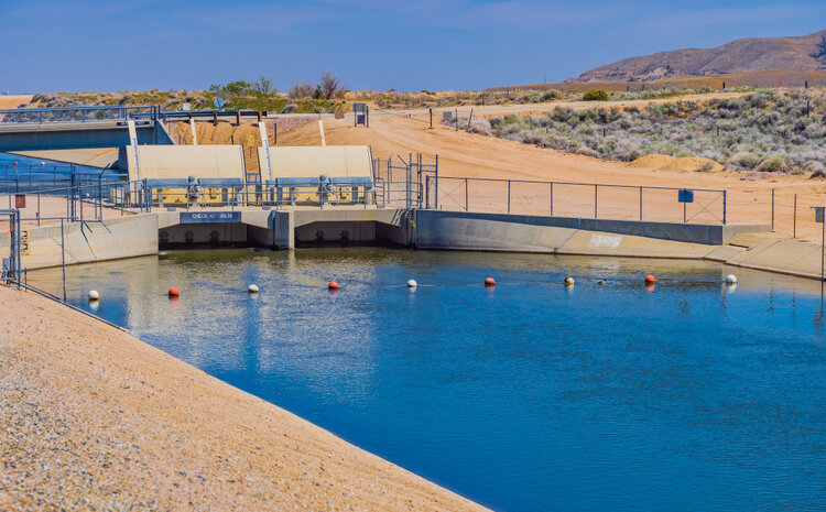 Seven Benchmarks to Build Consensus on a Groundwater Sustainability Agency